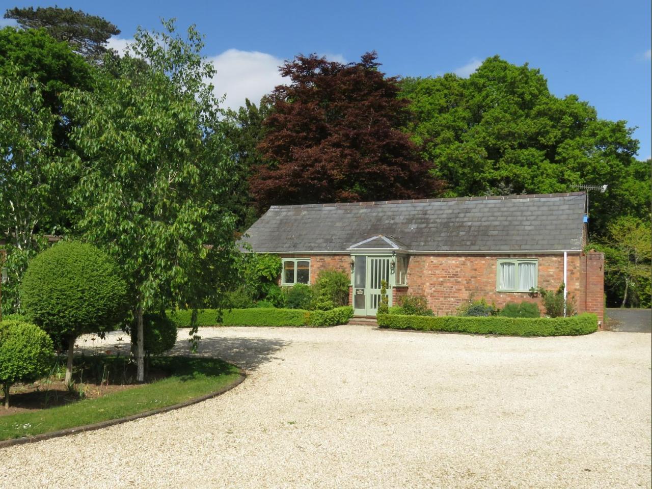 The Packing House Villa Severn Stoke Екстериор снимка